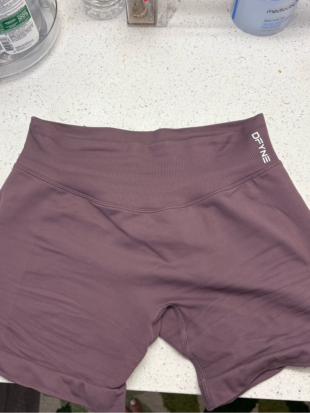 Dfyne impact shorts 4'5 in grape